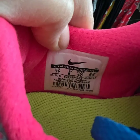 Colorblock Nikes - Picture 3 of 3